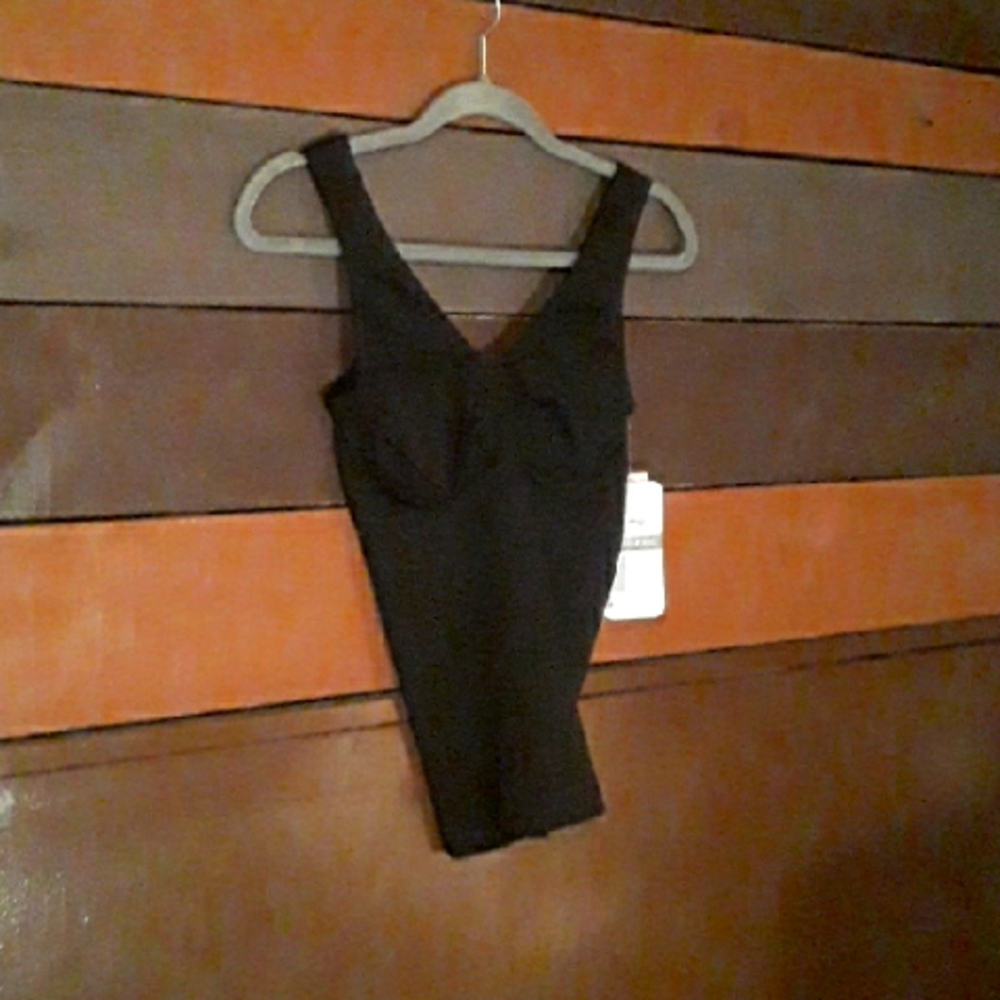 NWT Large Fashion Bug Black Top/hip Shaper